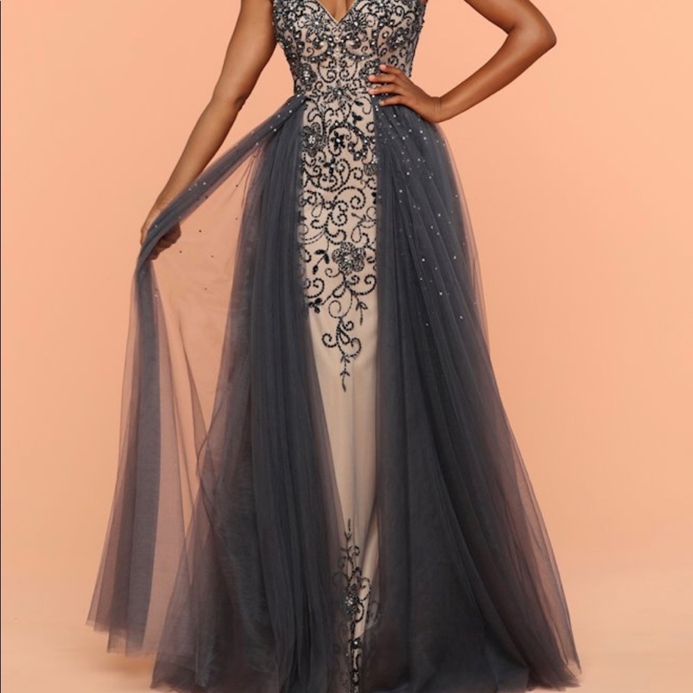 Elegant Prom Gown